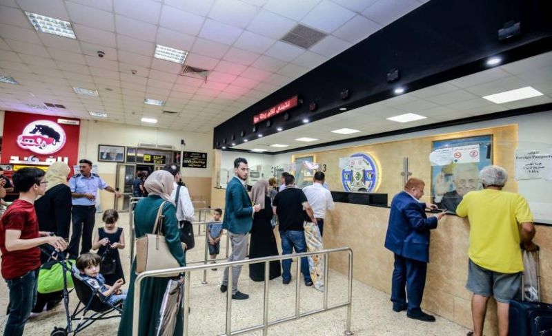 تمديد ساعات العمل للقادمين عبر معبر الكرامة يومي الأحد والخميس