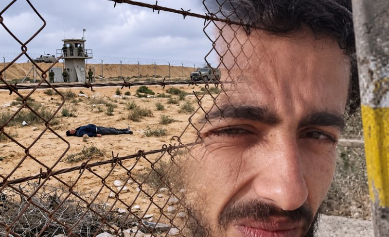 قهر الأسلاك.. جثمان "محمد" ملقى بالعراء ورصاص الاحتلال يمنع دفنه