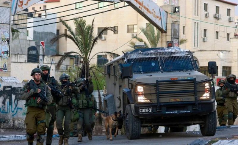 الاحتلال يداهم مناطق في الضفة والقدس ويصعد حملات الاعتقال
