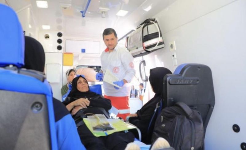 مغادرة 73 مريضًا مع مرافقيهم عبر معبر رفح وعودة 73 آخرين