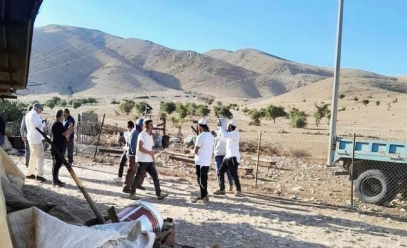 هجمات للمستوطنين تطال تجمعات وبلدات بالضفة منذ فجر اليوم