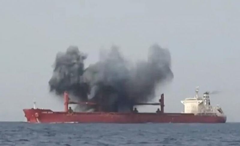 هيئة بريطانية: تعرض ناقلة لهجوم في البحر الأحمر