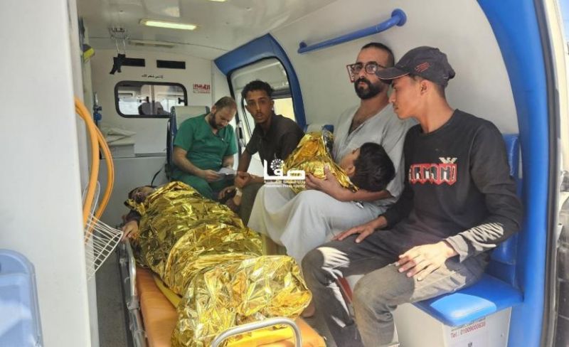 شهيد ومصابون بقصف خيام النازحين بمواصي خانيونس