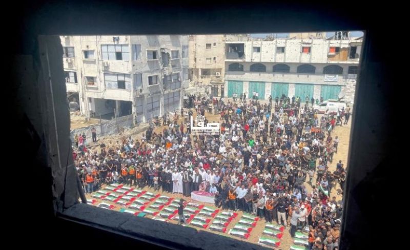 الحية حول تشييع 112 شهيدًا بغزة: ستبقى دماؤهم شاهدا على بشاعة جرائم الاحتلال