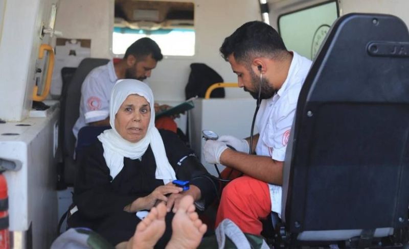 مغادرة 57 مريضًا مع مرافقيهم عبر معبر رفح
