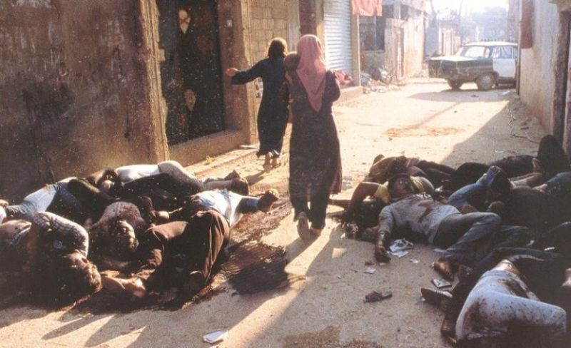 حصار بيروت ومذبحة "صبرا وشاتيلا".. تقرير يحذر من تسليم سلاح المقاومة