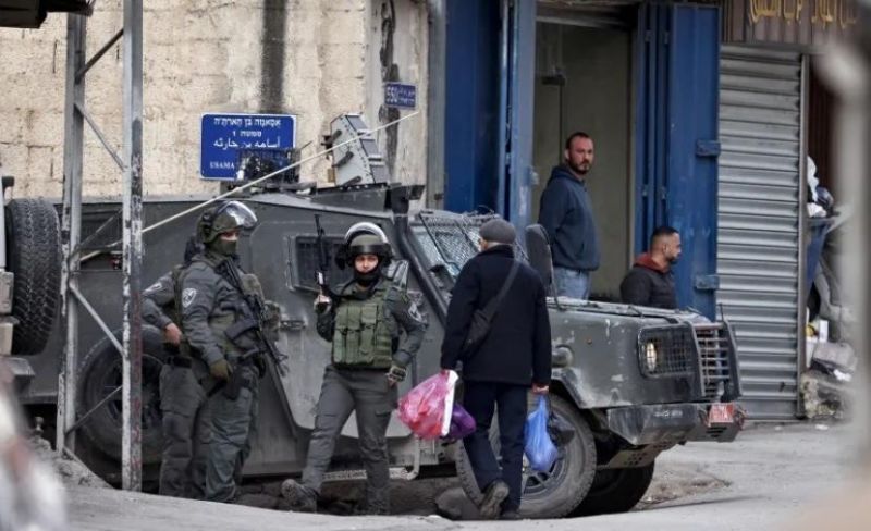 اقتحامات يتوسطها حملات اعتقال مواطنين في الضفة والقدس