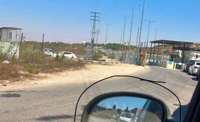 لليوم الثاني.. الاحتلال يواصل إغلاق حاجز بيت إكسا ويحتجز المركبات