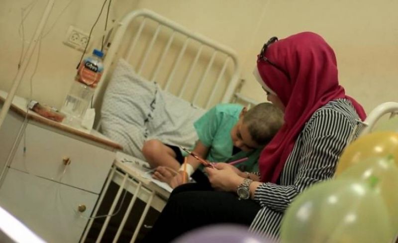 تحذيرات في غزة من تفاقم أزمة مرضى السرطان إلى مستويات كارثية نتيجة غياب العلاج التخصصي