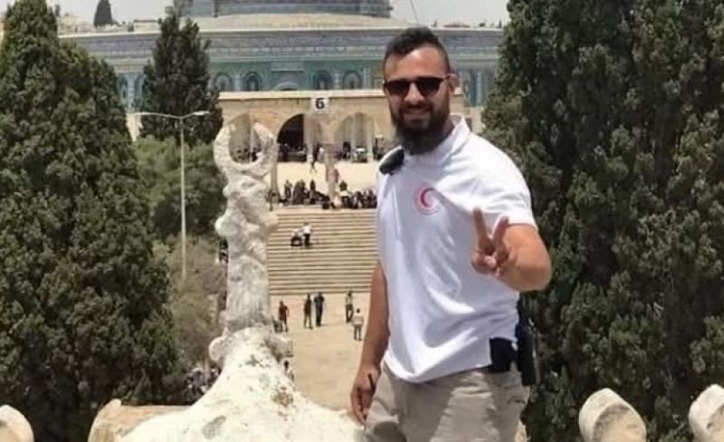 القدس.. الاحتلال يعتقل أسيرًا محررًا ويُحول آخرين للاعتقال الإداري