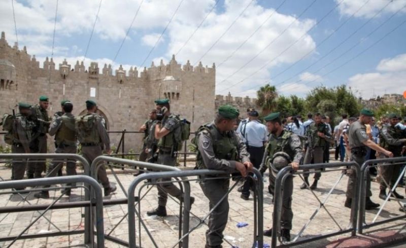 الاحتلال يُداهم منازل أسرى محررين بالقدس ويُصادر ممتلكات ويحجز على حسابات