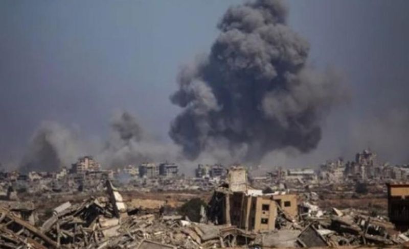 الاحتلال يكثف القصف وإطلاق النار في قطاع غزة