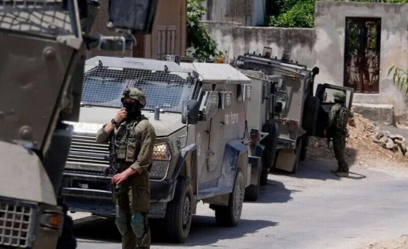 اقتحامات واعتقالات واعتداءات للاحتلال في عدة مناطق بالضفة