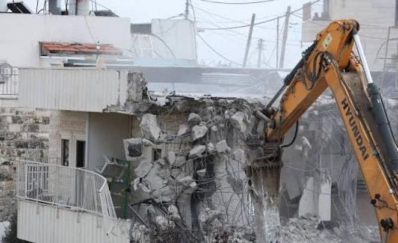 محافظة القدس: شهيدان و114 معتقلًا و40 عملية هدم بالمدينة خلال آب