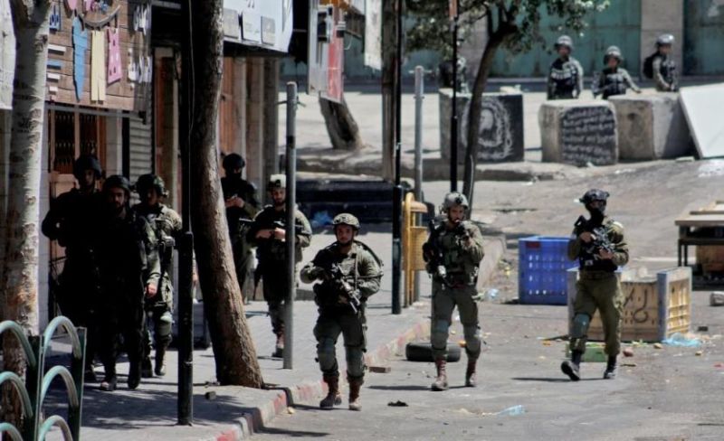إصابات واعتقال مواطنين باقتحامات للاحتلال بالضفة والقدس