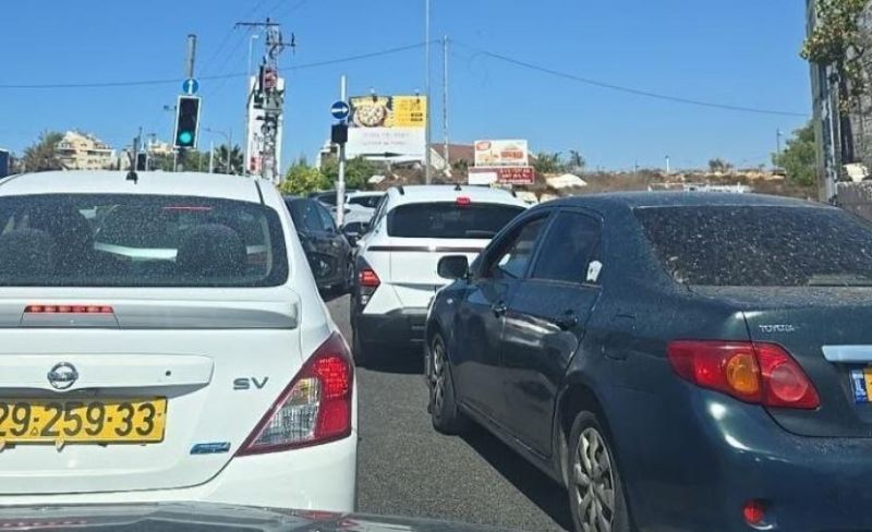 أزمة مرورية خانقة على حاجز الجيب شمال غربي القدس
