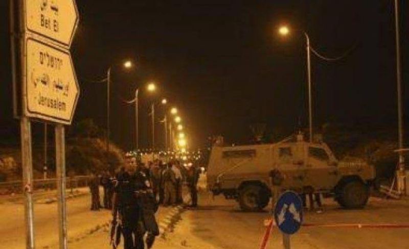 قوات الاحتلال تشدد إجراءتها على حاجز بيت إكسا وتحتجز عشرات المركبات