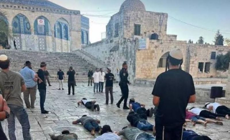 129 مستوطنًا يقتحمون الأقصى ويُؤدون صلوات جماعية
