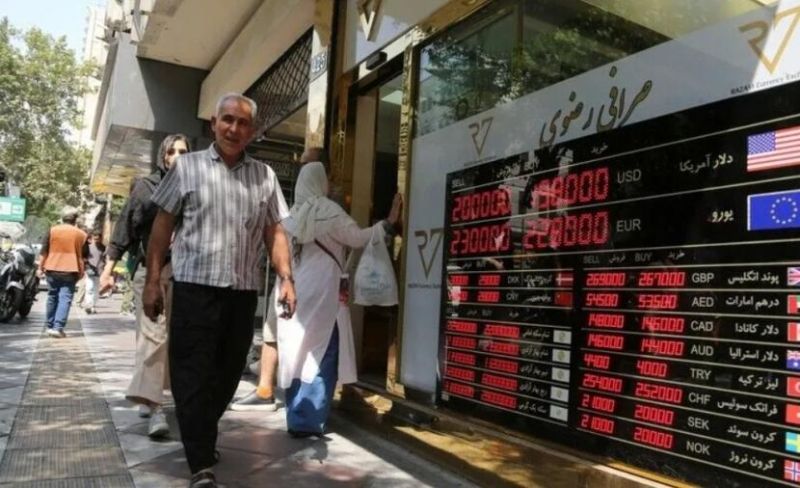 إيران تُنشئ "مقر الحرب الاقتصادية" لإيجاد حلول عاجلة للتحديات