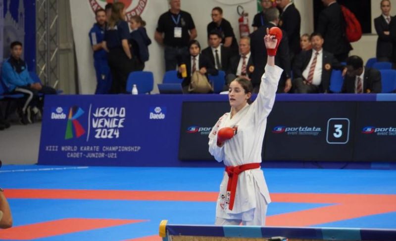 الفلسطينية مريم بشارات تتوج بذهبية العالم للكاراتيه