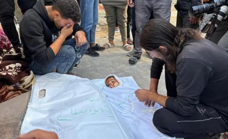 21,976 شهيداً طفلاً.. تقرير يكشف أرقاماً كارثية تسحق الطفولة بغزة