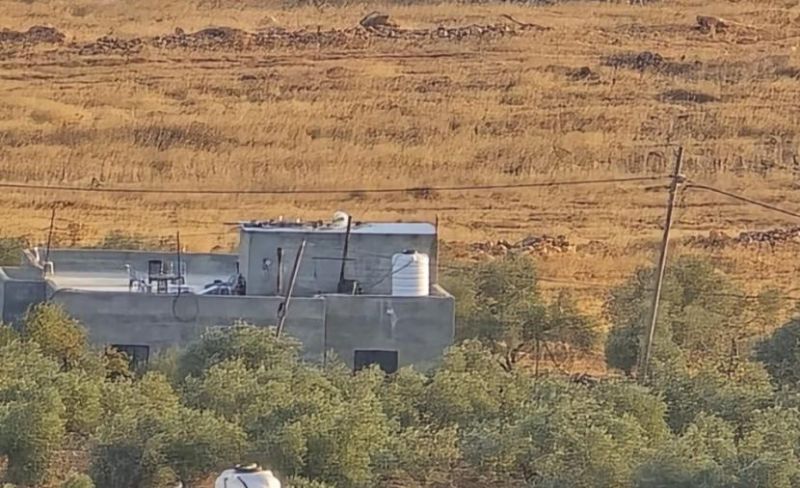 الاحتلال يشق طريقًا استيطانيًا لعزل بلدة المغير عن محيطها