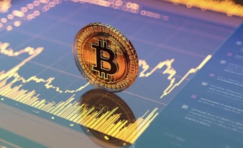 بيتكوين تهبط بأكثر من 4% عقب اختراق أمني لمنصة باينانس