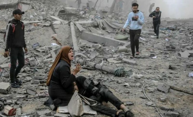 "لوموند": "إسرائيل" قتلت المئات في ضربات بغزة رغم علمها أنهم مدنيون