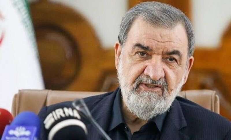 رضائي: على الأميركيين الاستعداد لتكرار هزائمهم أمام إيران