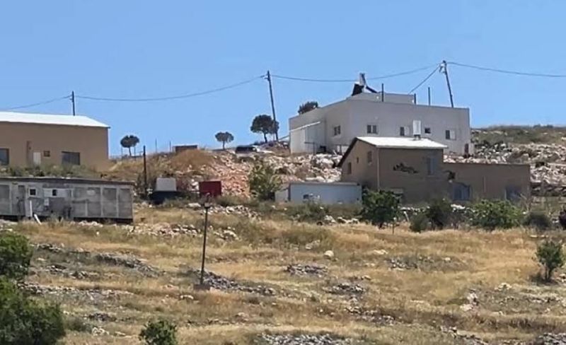 مستوطنون يهاجمون منزلًا في المسعودية شمال غرب نابلس