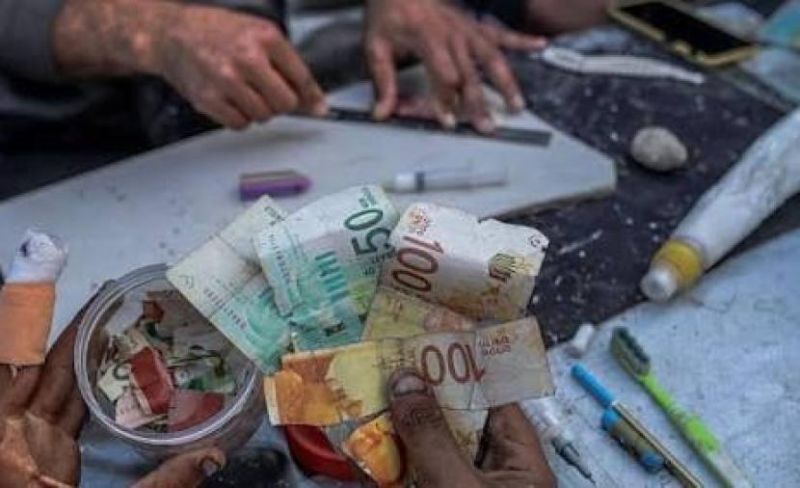 "المجتمع المدني" يحذر من خطورة رفض التعامل النقدي "الكاش" ويدعو لتدخل حكومي عاجل