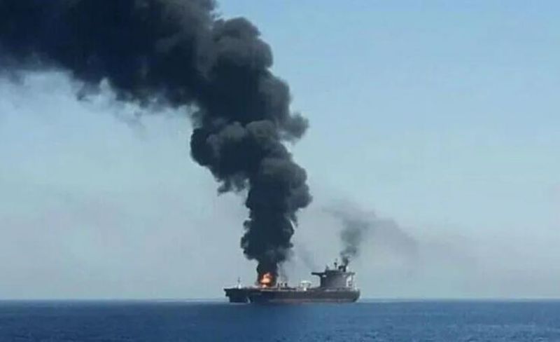 "الثوري الإيراني": اشتعال 3 ناقلات نفط بألغام بحرية جنوبي مضيق هرمز