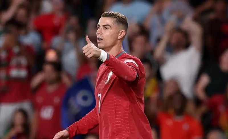 البرتغالي رونالدو يكسر الصمت بشأن أزمة المدرب جيسوس