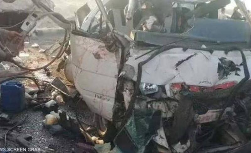 10 قتلى و24 مصابًا بتصادم حافلة ومركبة بالجيزة المصرية