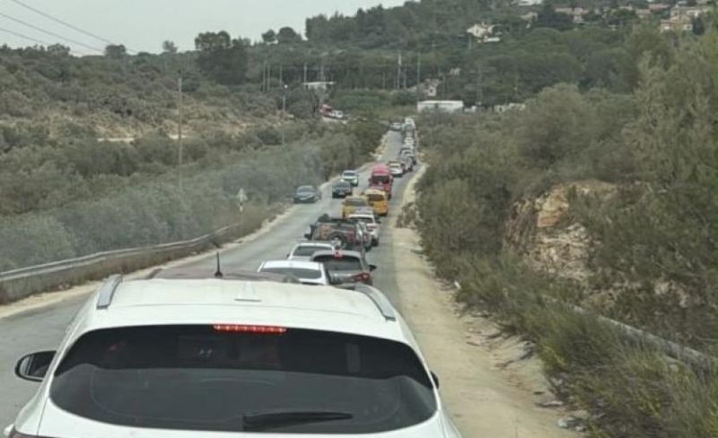 الاحتلال يغلق المدخل الشمالي لسلفيت ويعيق حركة المواطنين