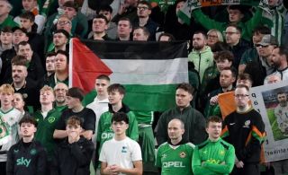 إيقاف مباراة في دوري الأمم تضامنًا مع فلسطين