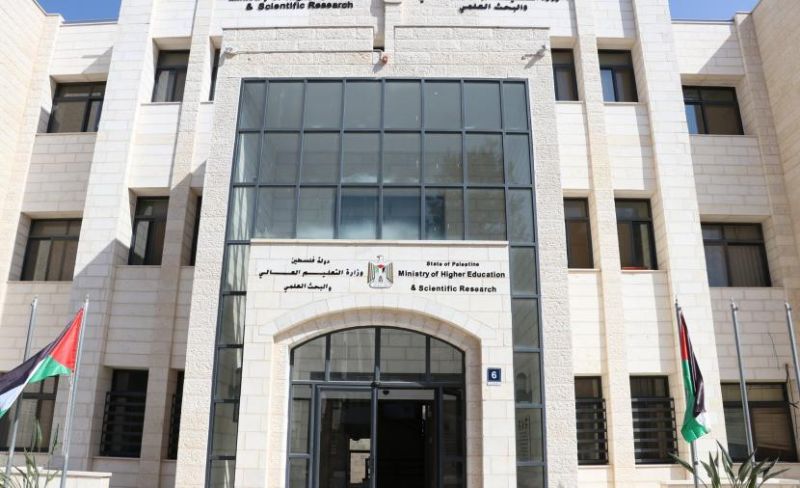 التربية تطلق الدورة الثانية من مسابقات شهر اللغة العربية