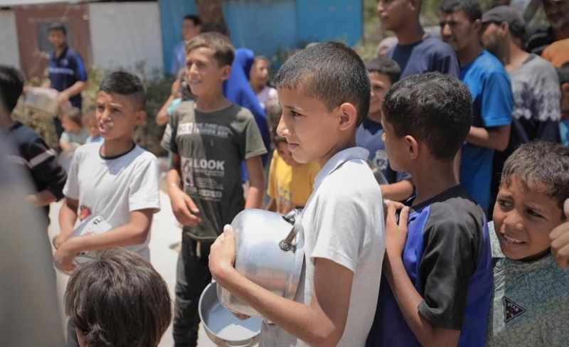 لجان المقاومة: قيود إدخال البضائع تنذر بعودة التجويع إلى غزة