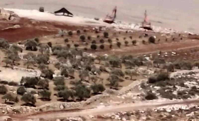 الاحتلال يجريف أراضي فلسطينية برام الله والقدس