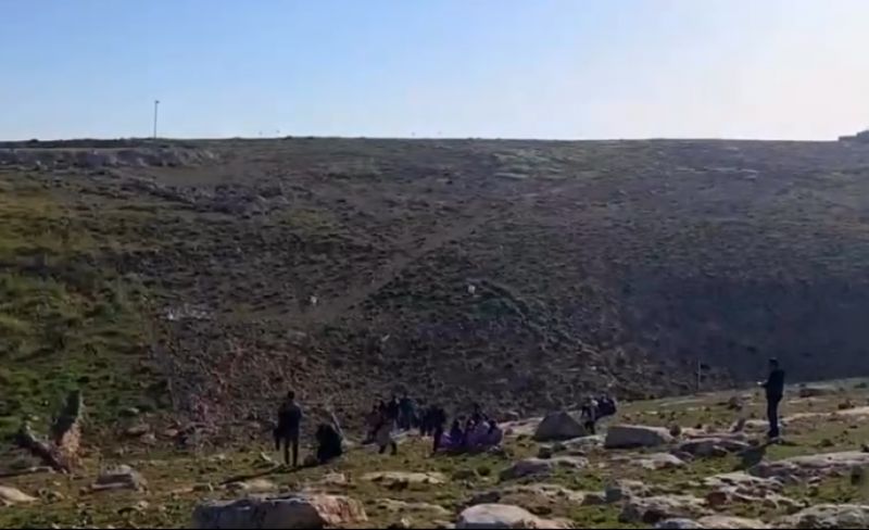 إصابات بمنع وصول طلبة أم الخير لمدرستهم