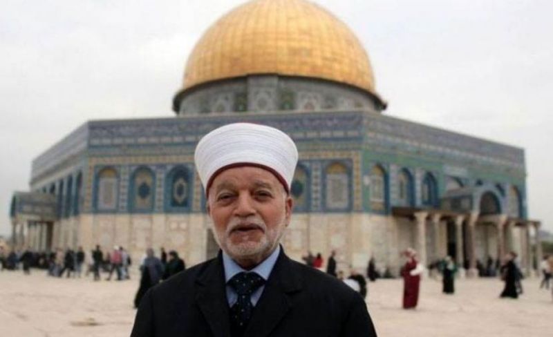 تجديد إبعاد مفتي القدس عن "الأقصى" 6 أشهر