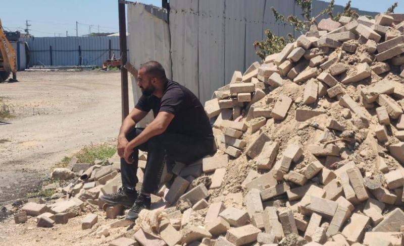 الاحتلال يجبر عائلة على هدم بناية سكنية بالقدس