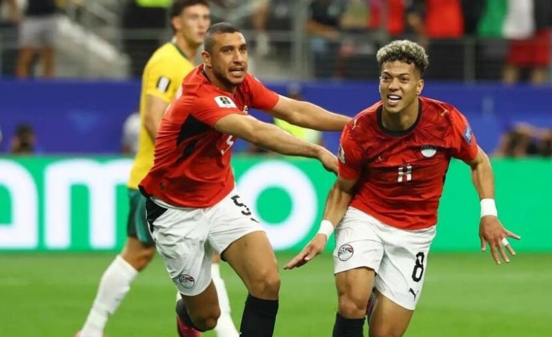 الأهلي يعرض إمام عاشور على نادي سعودي