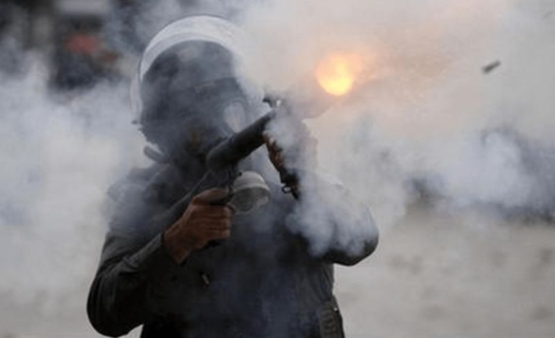 اختناقات بـ "غاز الاحتلال" في المغير قرب رام الله