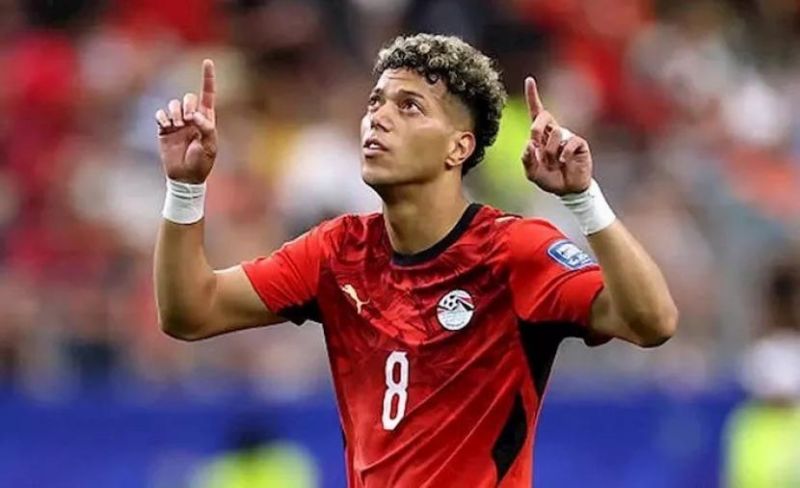 الأهلي المصري يُجدد عقد إمام عاشور