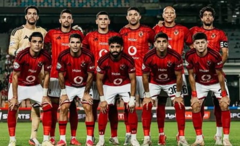 إصابة نجم الأهلي المصري بقطع في الرباط الصليبي