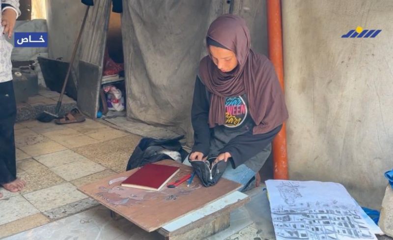 ريشة النزوح.. فتاة غزية ترسم يوميات الحرب من خيمة