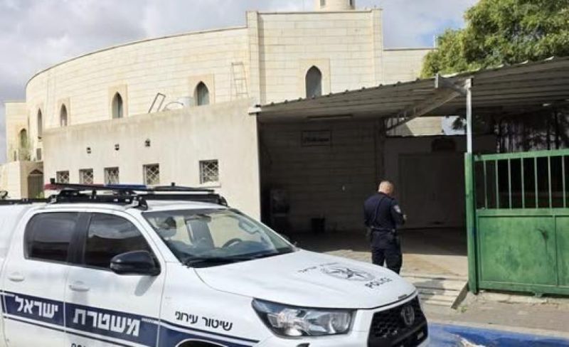 الاحتلال يحرر مخالفتين لمسجدين بالنقب بسبب رفع الآذان