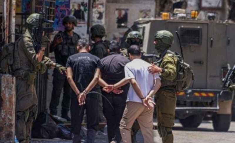 الاحتلال يعتقل 7 أسرى محررين خلال حملة مداهمات بالضفة