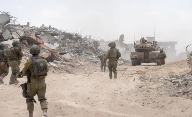 مركز فلسطيني: نقل ركام غزة يطمس رفات المفقودين
